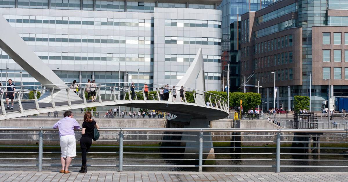 Find the right visa to work in Scotland